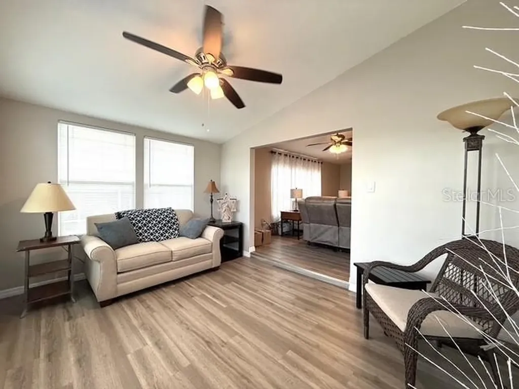 175 N Saint Thomas Circle Apollo Beach FL 33572