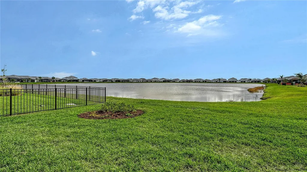 17543 Savory Mist Circle Bradenton FL 34211