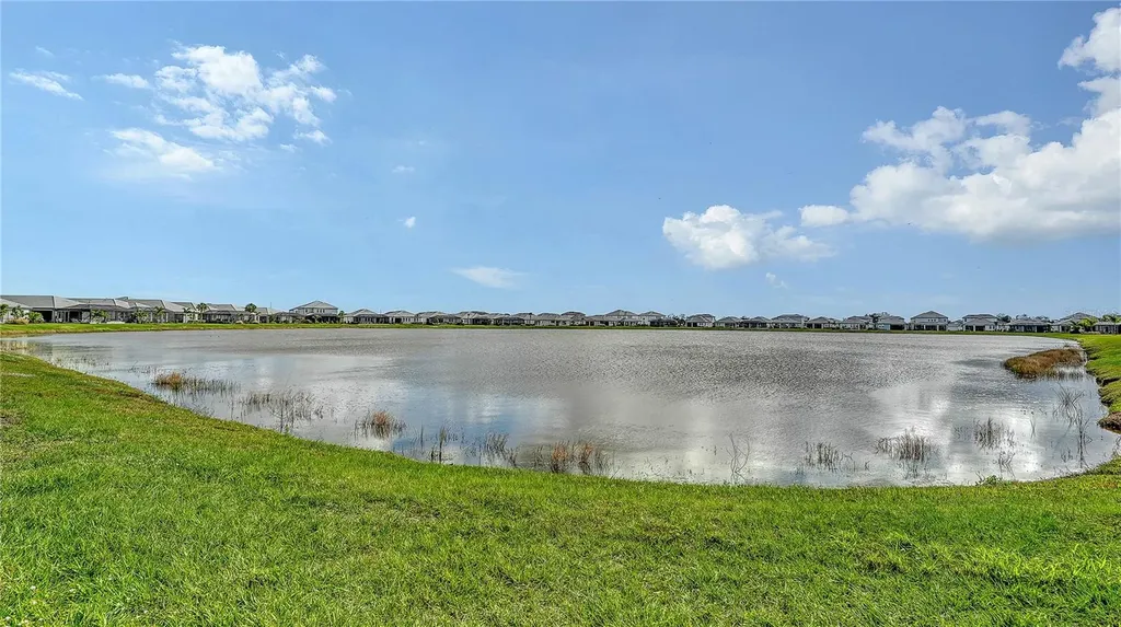 17543 Savory Mist Circle Bradenton FL 34211