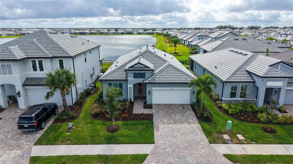 17543 Savory Mist Circle Bradenton FL 34211