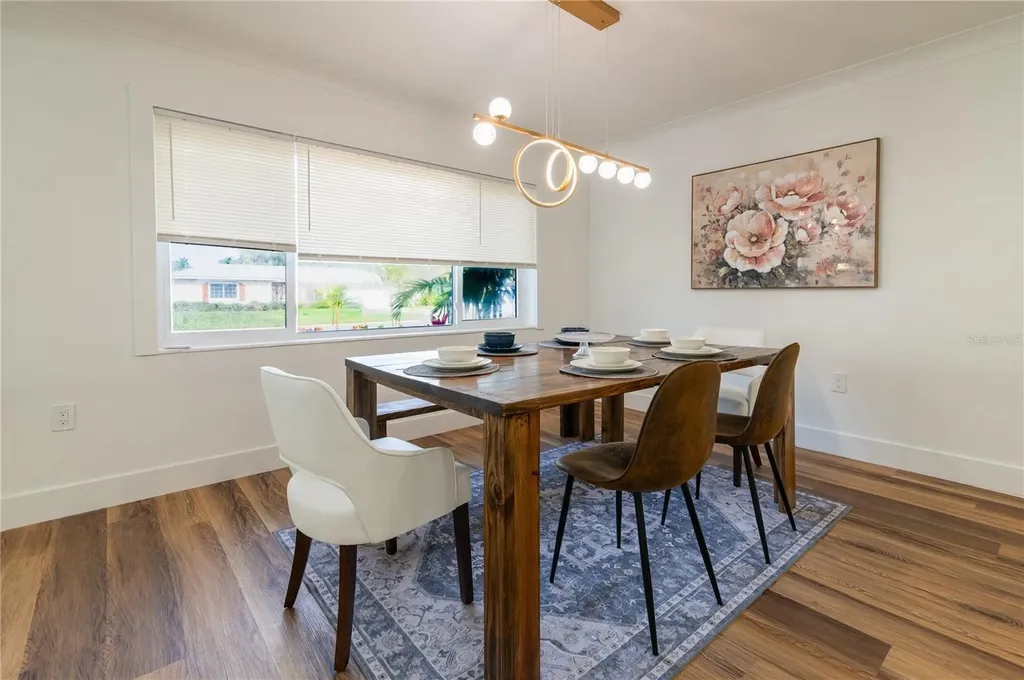 6613 Blue Heron Drive S St Petersburg FL 33707