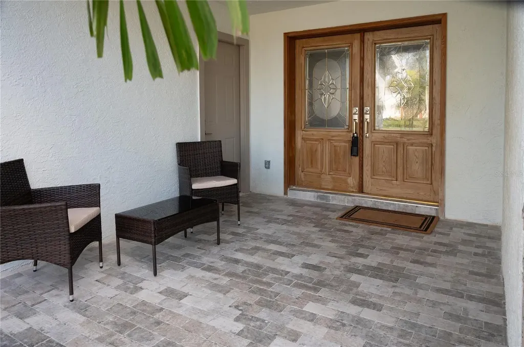 6613 Blue Heron Drive S St Petersburg FL 33707