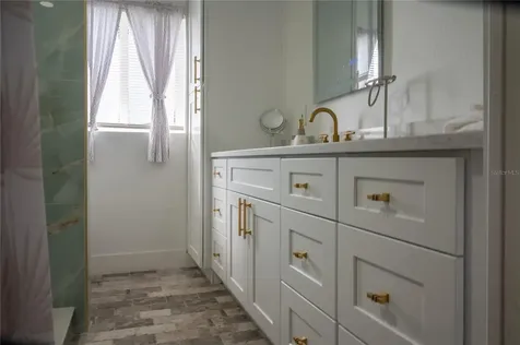 6613 Blue Heron Drive S St Petersburg FL 33707