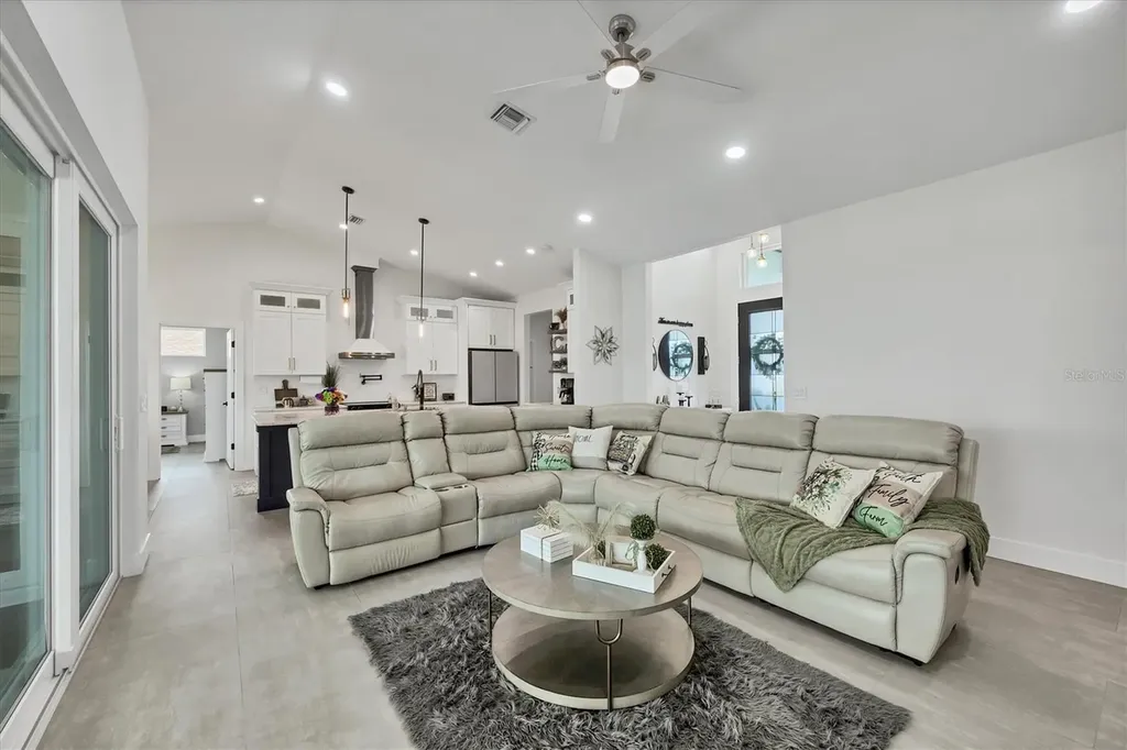 15610 Staunton Circle Port Charlotte FL 33981