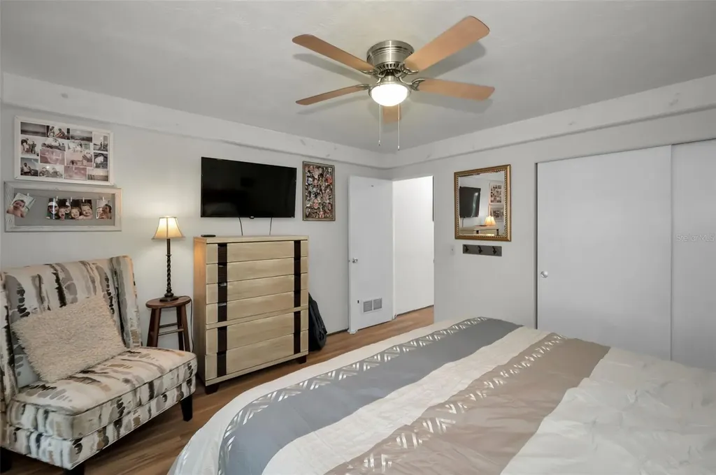 4325 58th Way N Kenneth City FL 33709