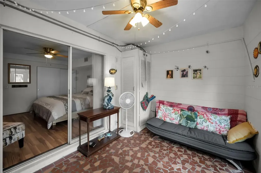 4325 58th Way N Kenneth City FL 33709