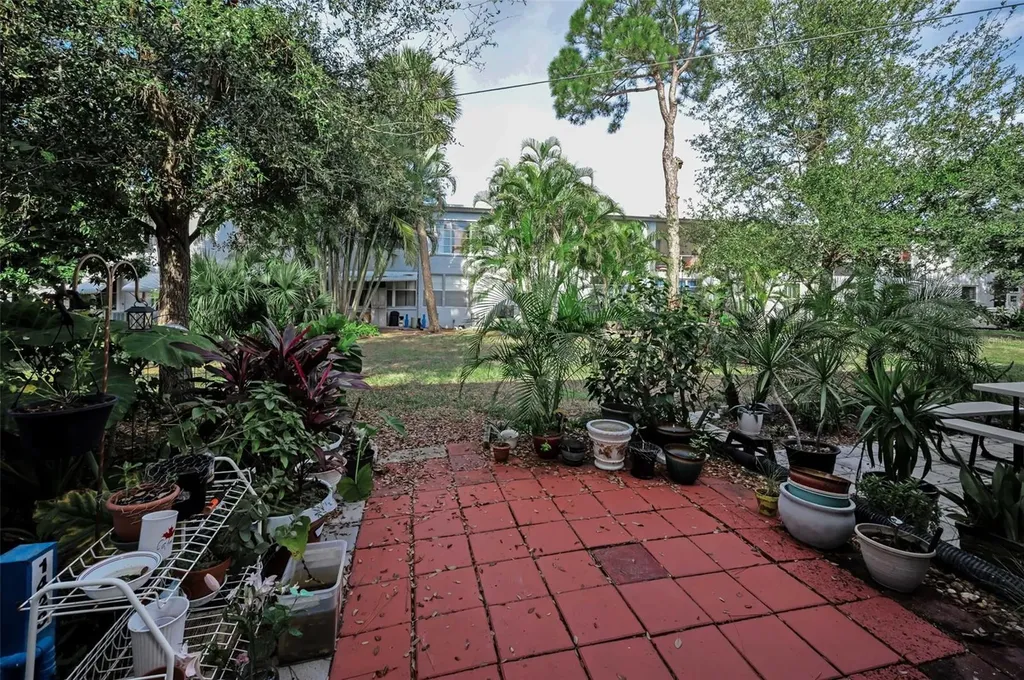 4325 58th Way N Kenneth City FL 33709