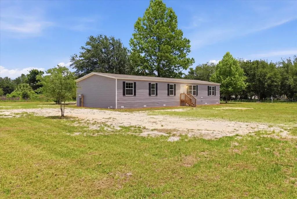11975 NE 227th Place Fort Mc Coy FL 32134