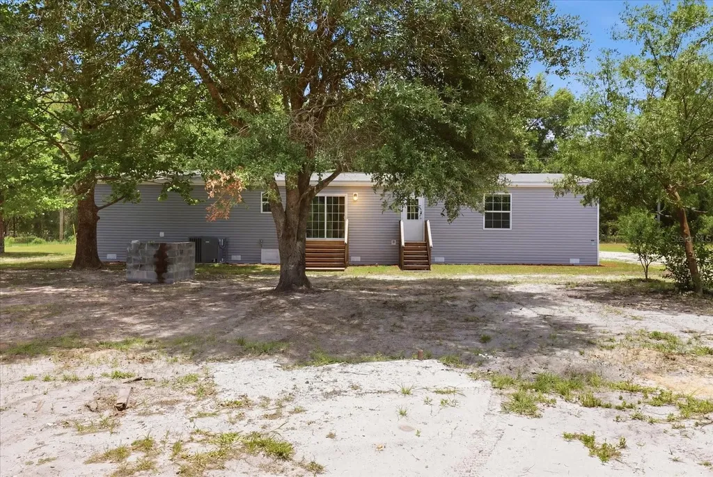 11975 NE 227th Place Fort Mc Coy FL 32134