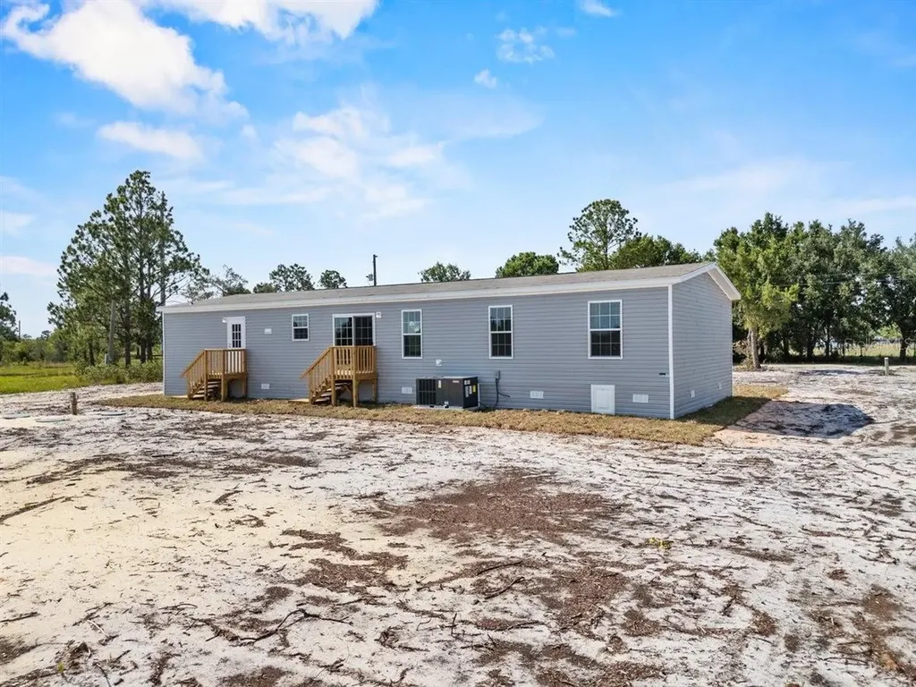 11975 NE 227th Place Fort Mc Coy FL 32134