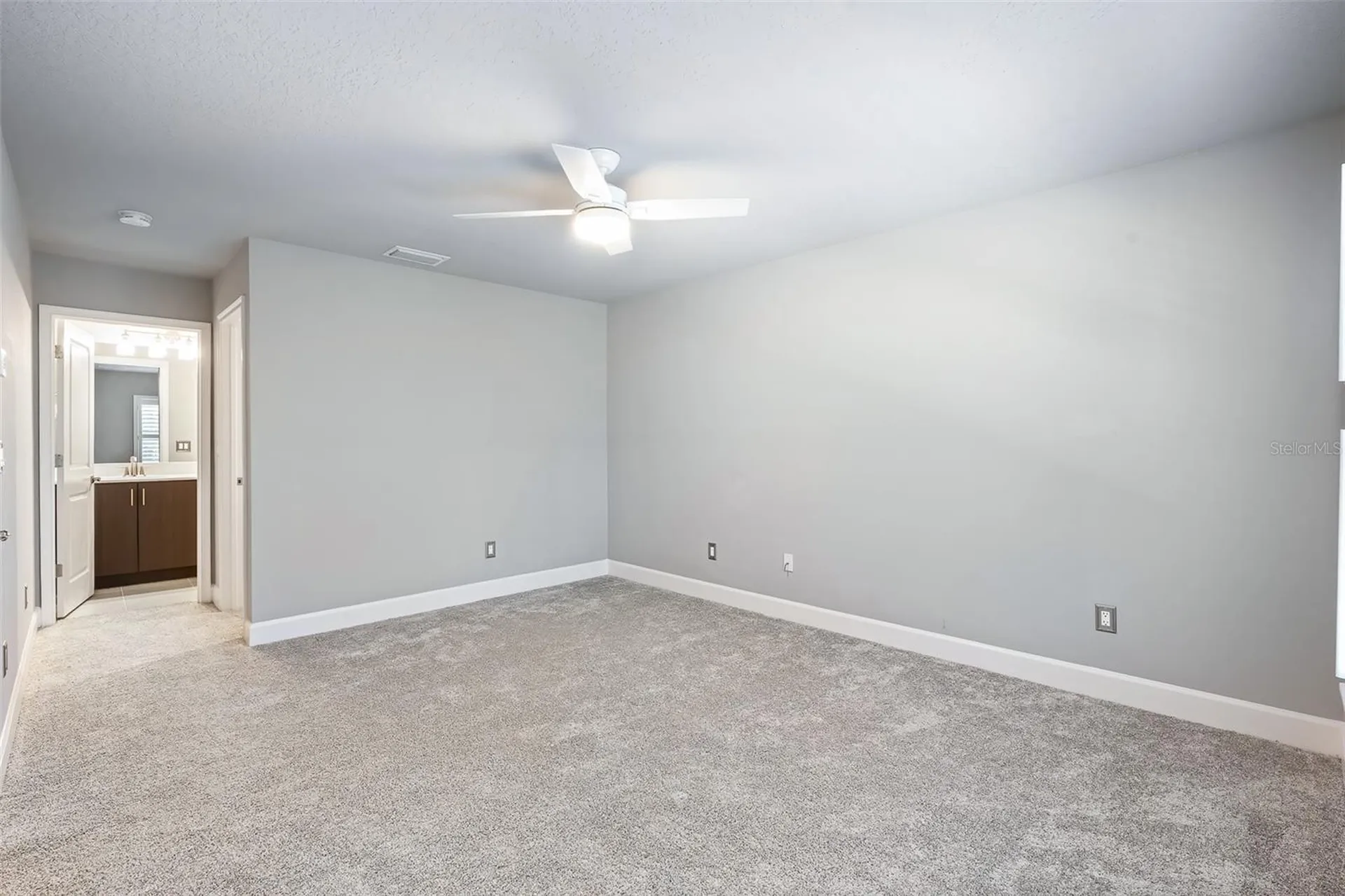 831 Pinewood Drive Ormond Beach FL 32174