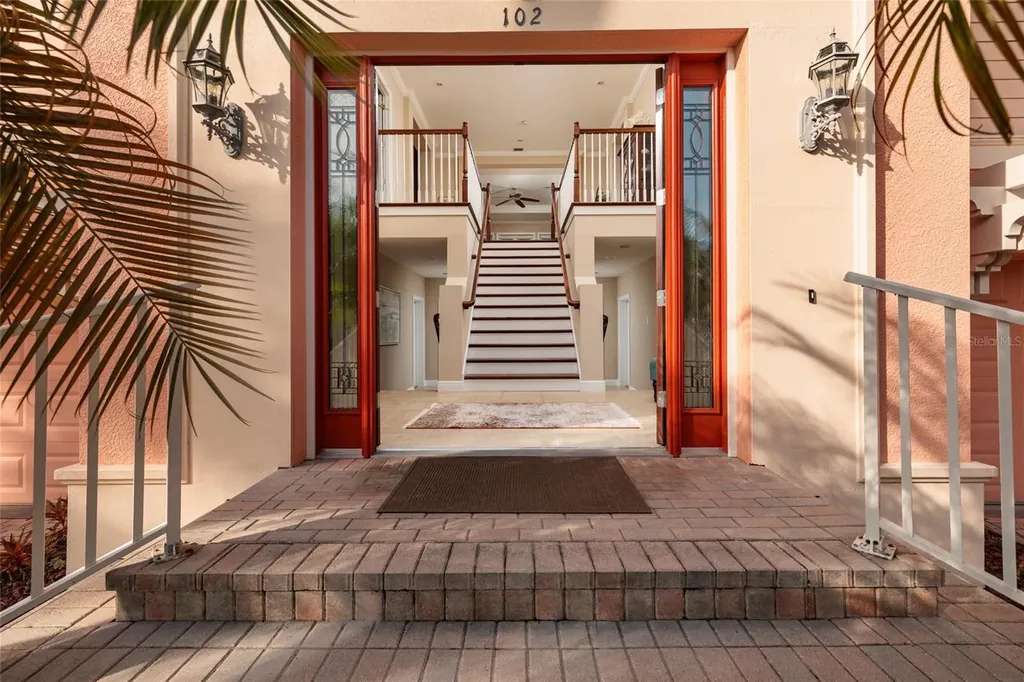 102 Wimbledon Court Redington Shores FL 33708