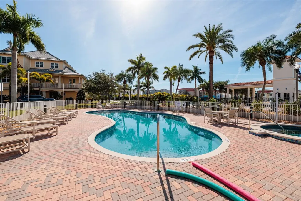 102 Wimbledon Court Redington Shores FL 33708