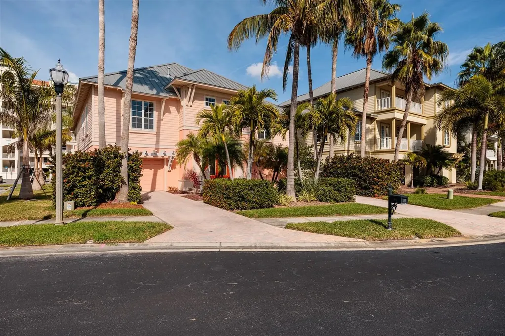 102 Wimbledon Court Redington Shores FL 33708