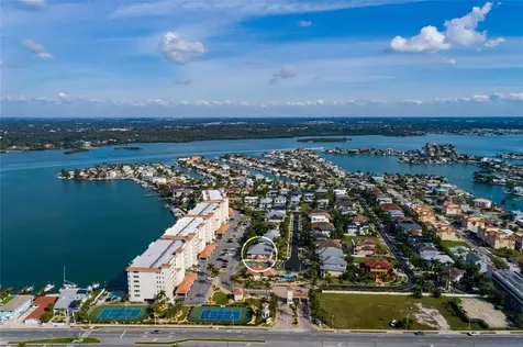 102 Wimbledon Court Redington Shores FL 33708