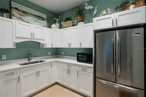 102 Wimbledon Court Redington Shores FL 33708