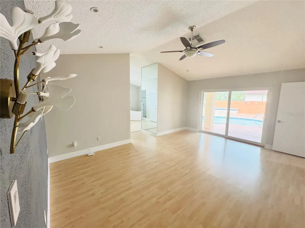 8214 Rolla Court Orlando FL 32836