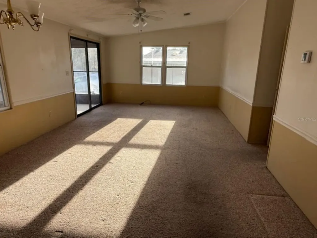 1832 W Schwartz Boulevard Lady Lake FL 32159