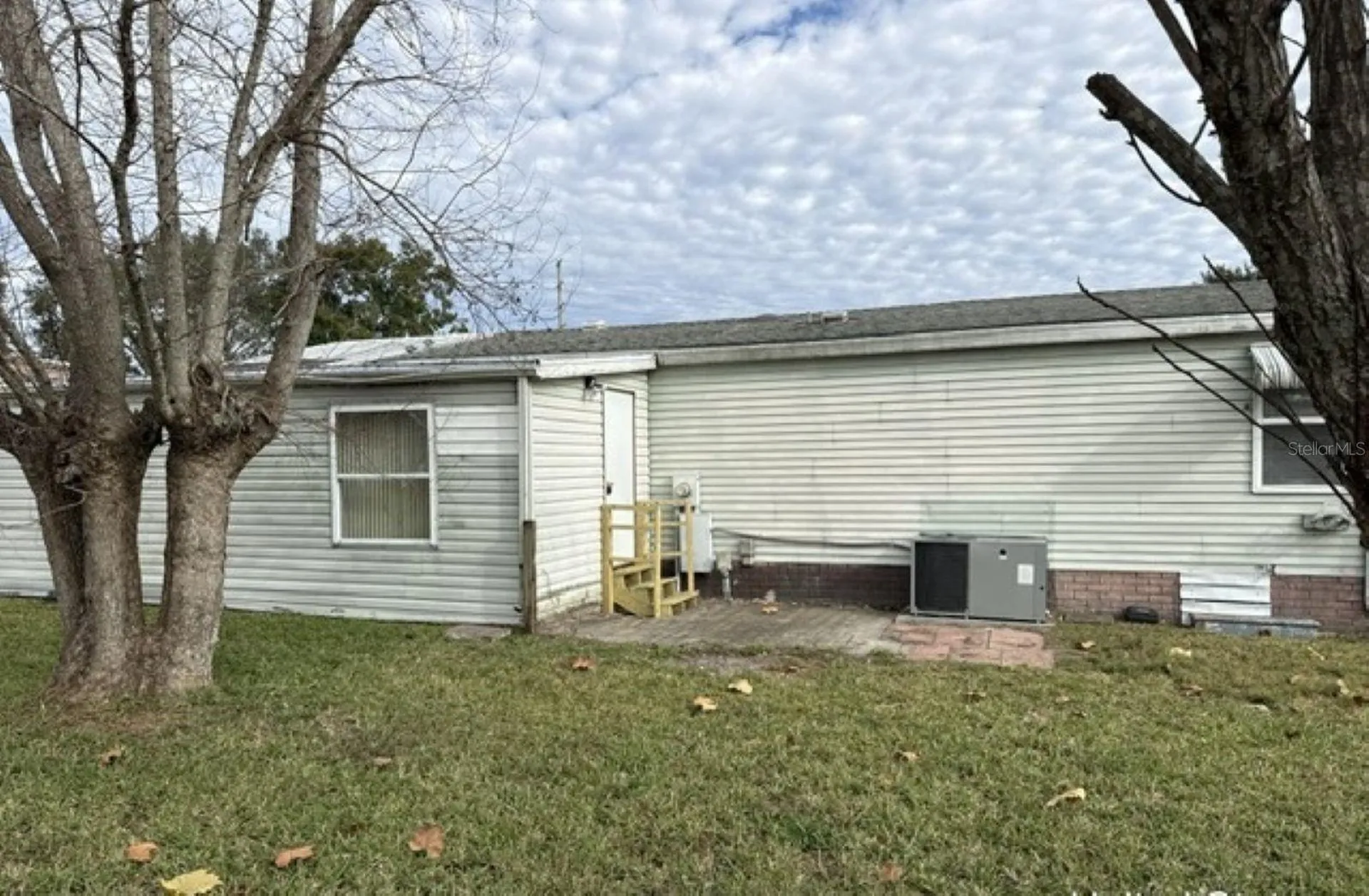 1832 W Schwartz Boulevard Lady Lake FL 32159