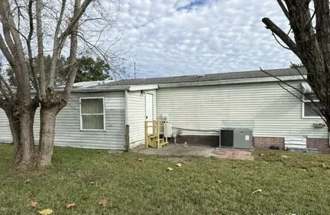 1832 W Schwartz Boulevard Lady Lake FL 32159