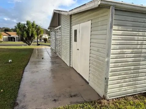 1832 W Schwartz Boulevard Lady Lake FL 32159