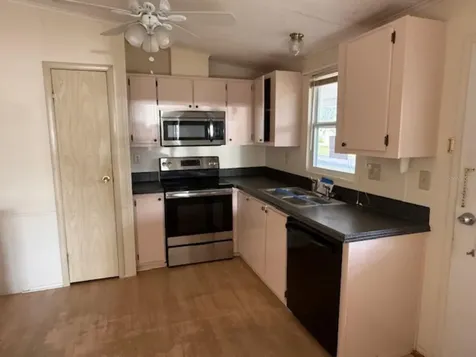 1832 W Schwartz Boulevard Lady Lake FL 32159