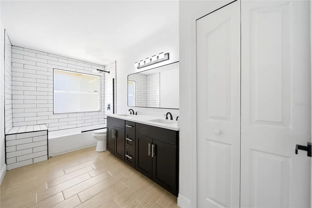 2706 Gretagreen Court Orlando FL 32835