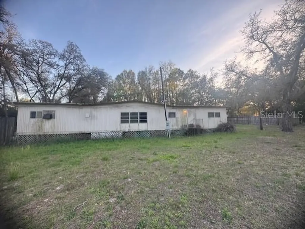 4639 Cr 690 Webster FL 33597