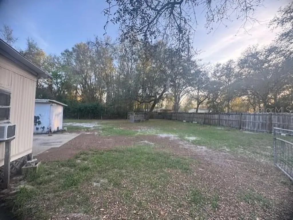 4639 Cr 690 Webster FL 33597