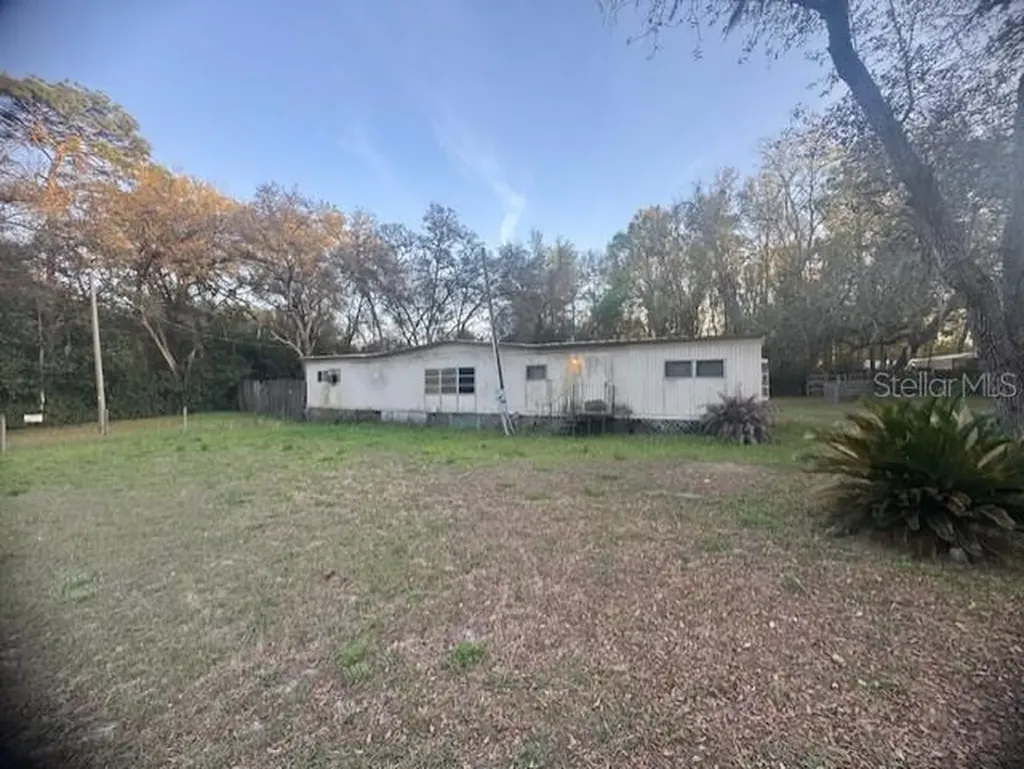 4639 Cr 690 Webster FL 33597