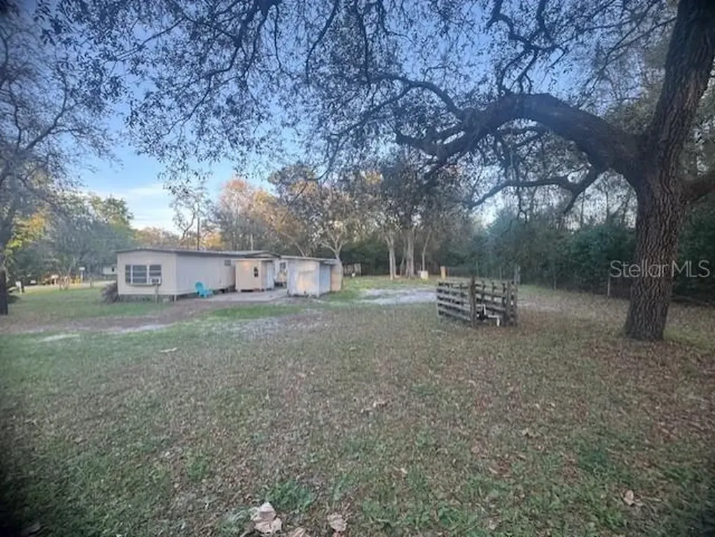4639 Cr 690 Webster FL 33597