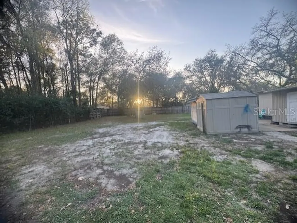 4639 Cr 690 Webster FL 33597