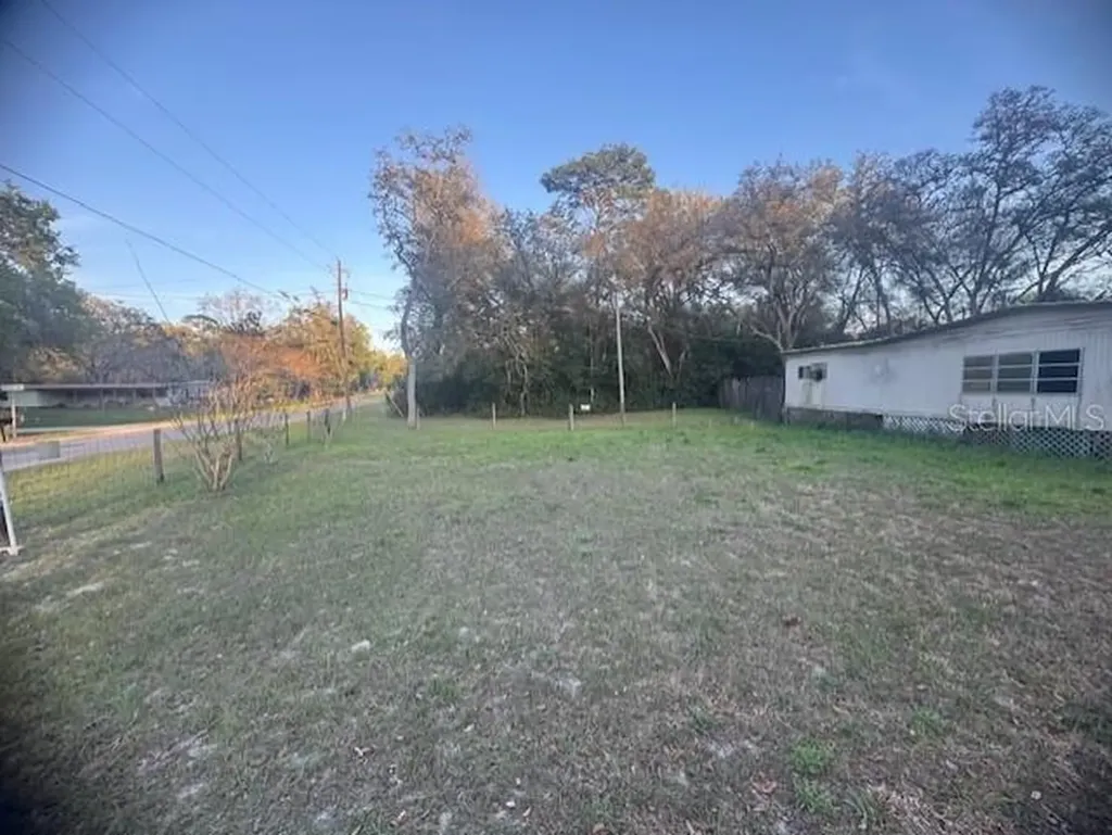 4639 Cr 690 Webster FL 33597