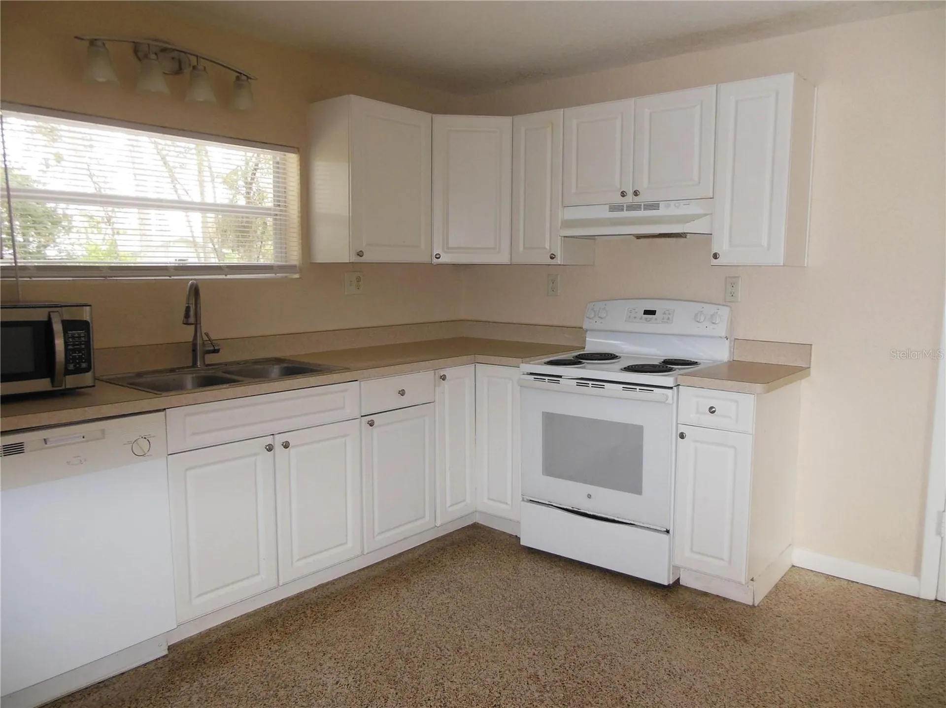 1729 Pine Avenue Deland FL 32724