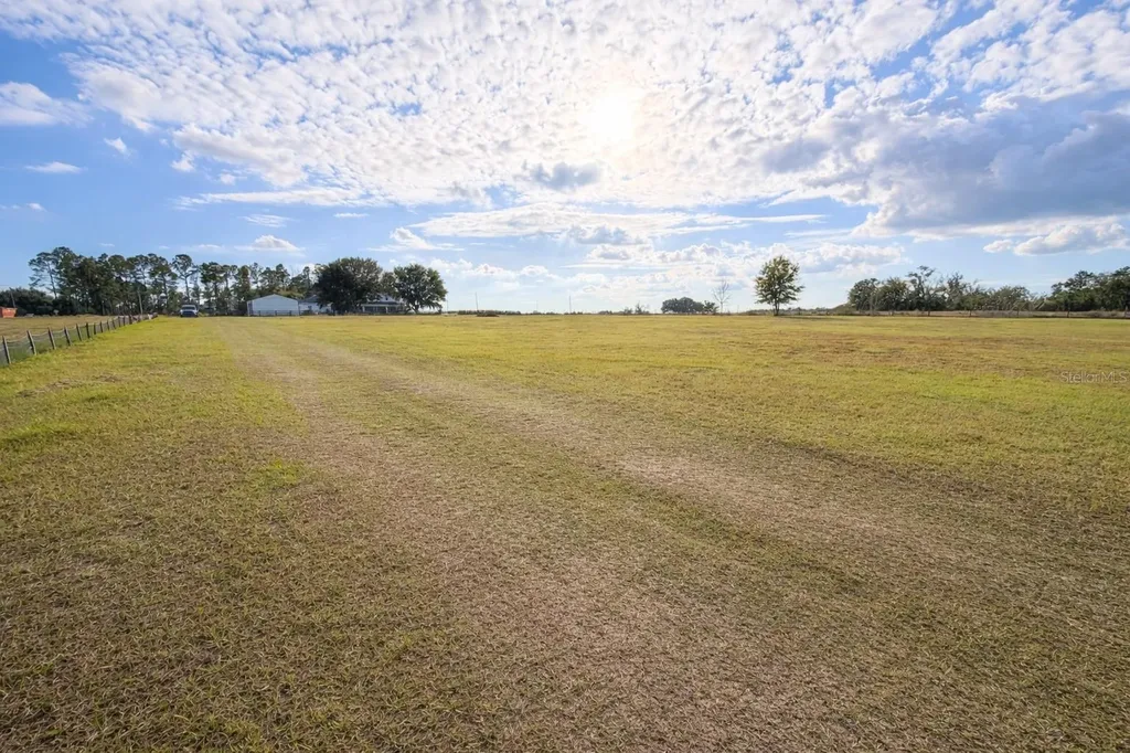 Dade City FL 33525