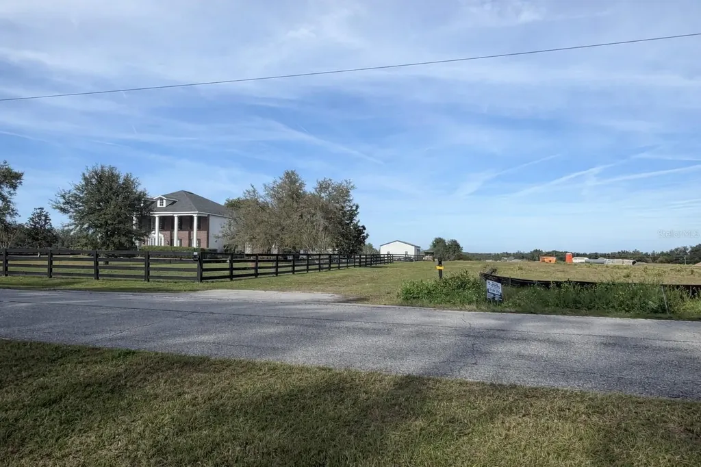 Dade City FL 33525