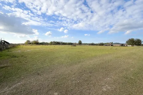 Dade City FL 33525