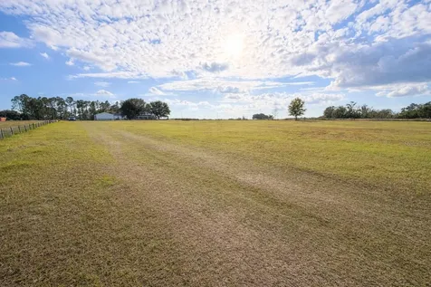 Dade City FL 33525