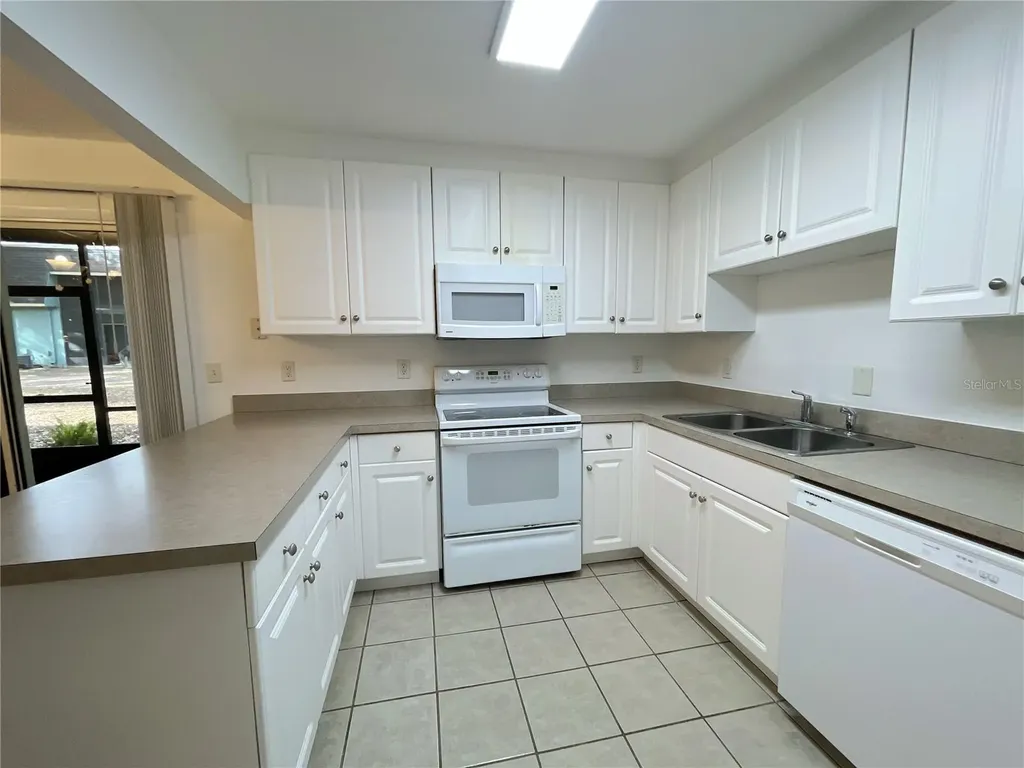 501 SW 75th Street Gainesville FL 32607