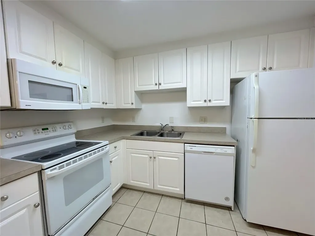 501 SW 75th Street Gainesville FL 32607
