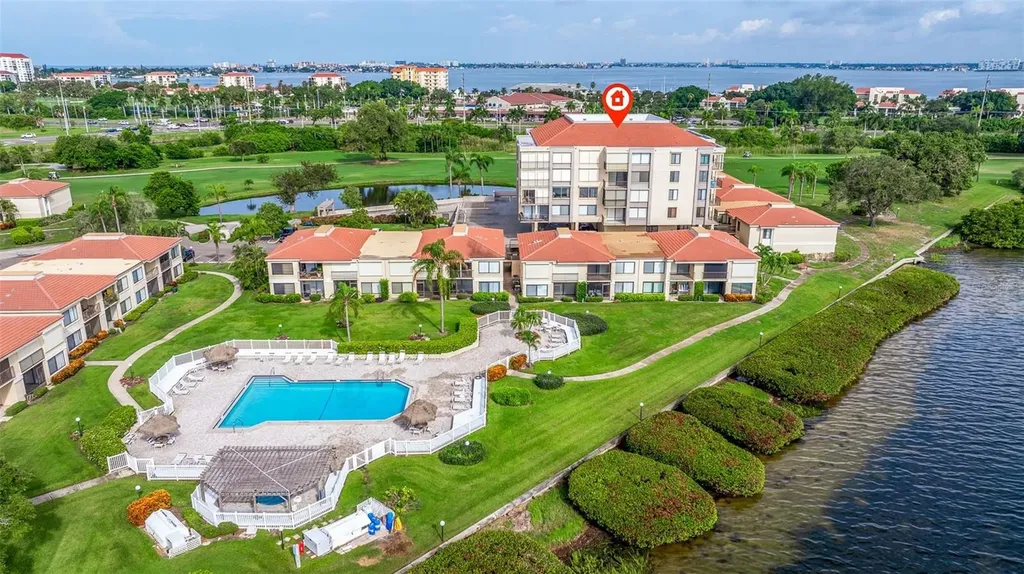 6104 Palma Del Mar Boulevard S St Petersburg FL 33715
