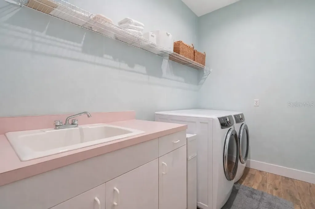 4575 Satinleaf Lane Sarasota FL 34241