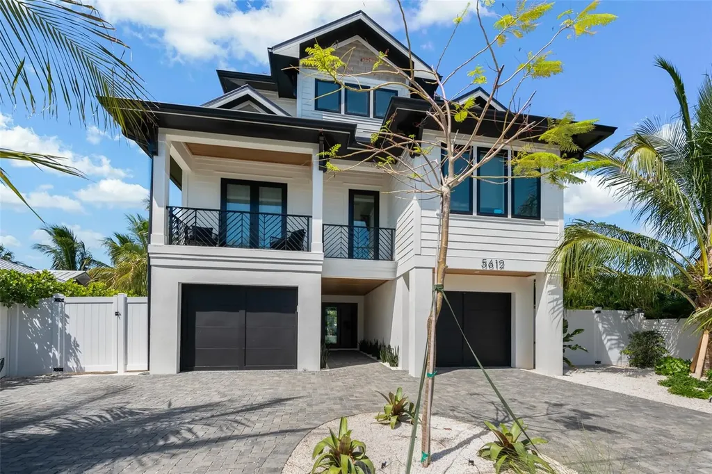 5612 Guava Street Holmes Beach FL 34217