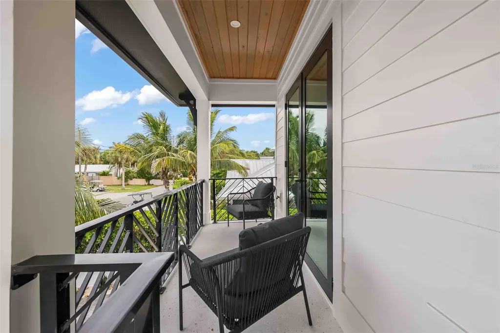 5612 Guava Street Holmes Beach FL 34217