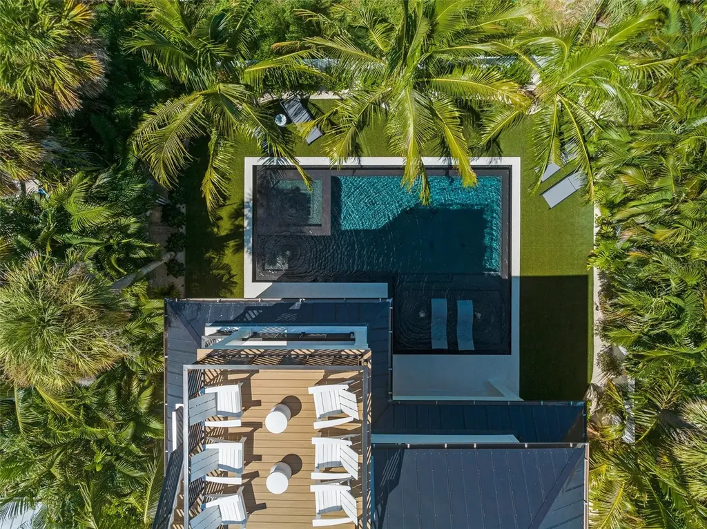 5612 Guava Street Holmes Beach FL 34217