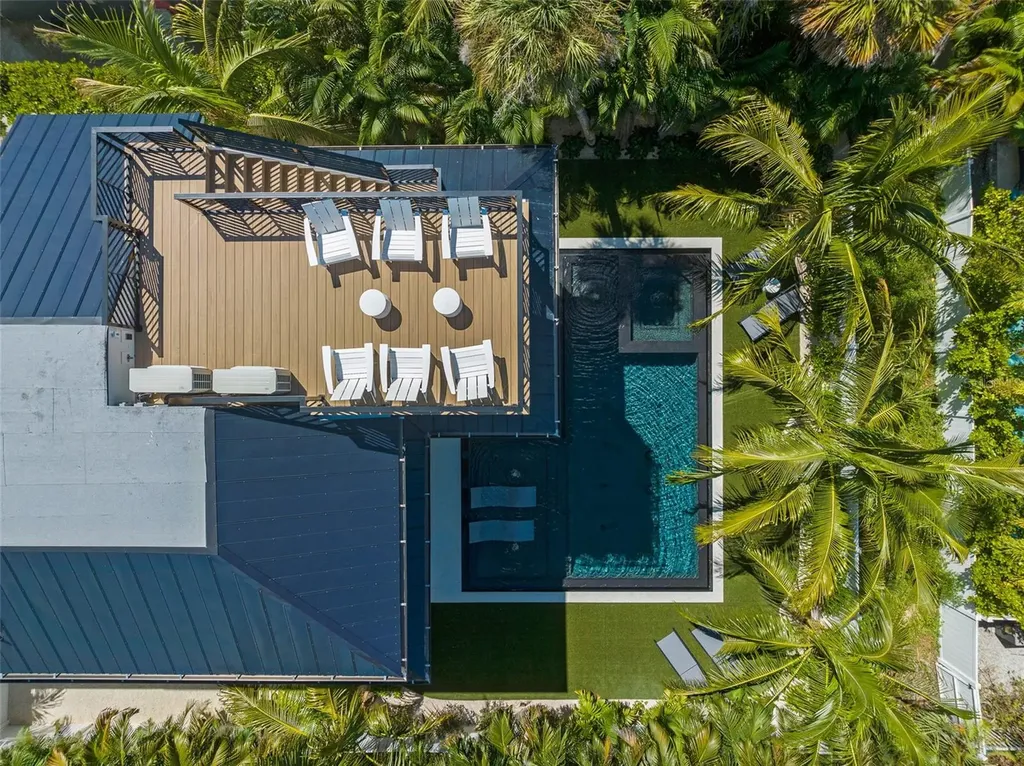 5612 Guava Street Holmes Beach FL 34217