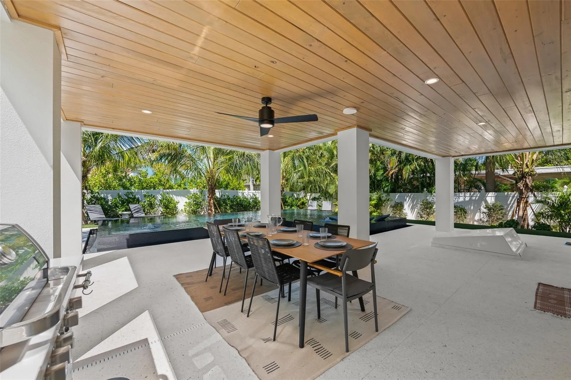 5612 Guava Street Holmes Beach FL 34217