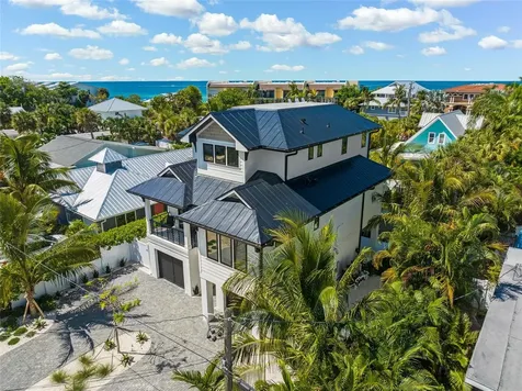 5612 Guava Street Holmes Beach FL 34217