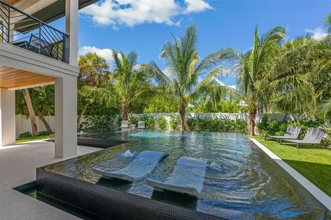 5612 Guava Street Holmes Beach FL 34217