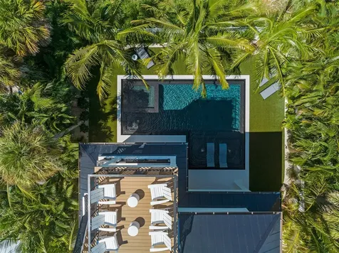 5612 Guava Street Holmes Beach FL 34217